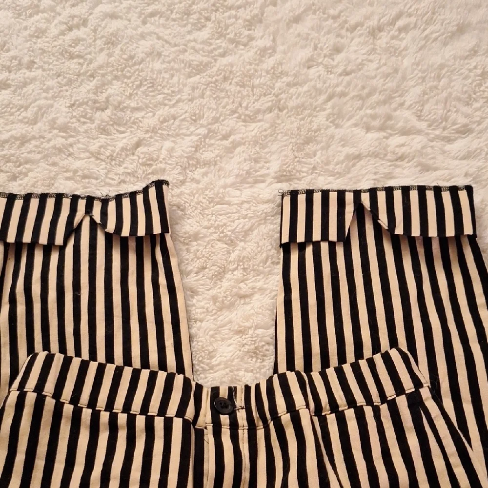Brandy Melville Black and Cream Striped Shorts - Picture 10 of 10